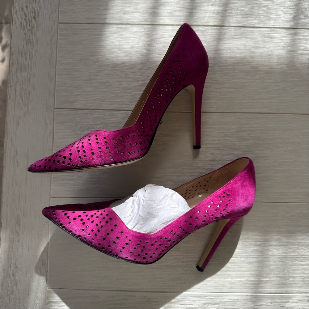 DVF MAGENTA SUEDE LEATHER PUMPS